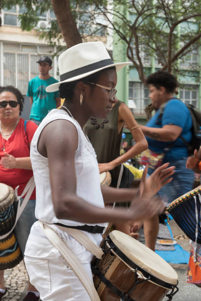 carnaval brasileño - african descent drum african culture day fotografías e imágenes de stock