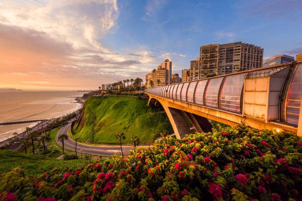 Villena bridge in Miraflores district in Lima, Peru Villena bridge at sunset in Miraflores district in Lima, Peru South America / Central America stock pictures, royalty-free photos & images