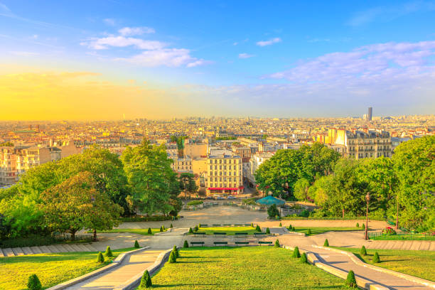 istock Paris Montmartre skyline 1203917752