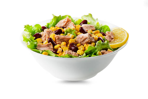 Green salad with tuna