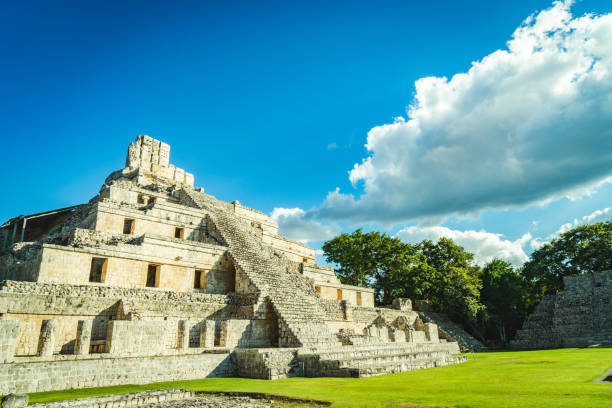 istock Mayan Ruin 