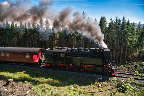 nationalpark harz -brocken / bahn - berg brocken stock-fotos und bilder