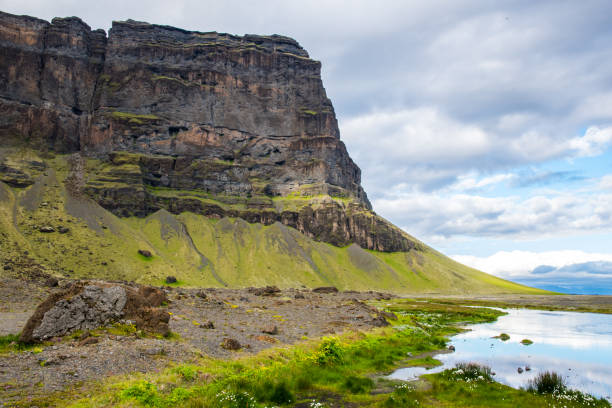 istock Mountain Lomagnupur in South Iceland 1204023277