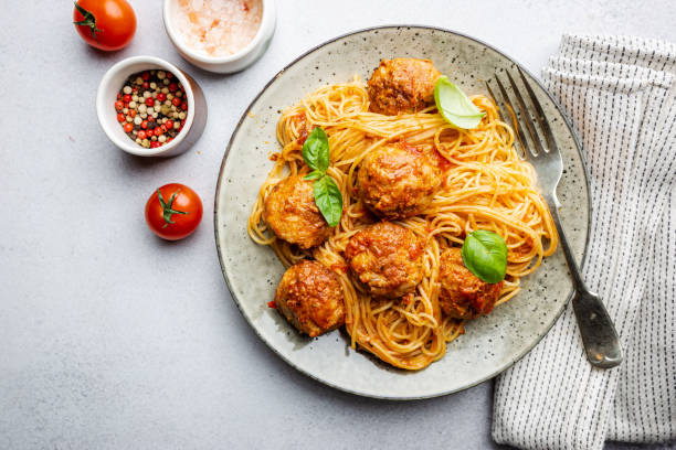 istock Plate of spaghetti with meatballs 1204149550