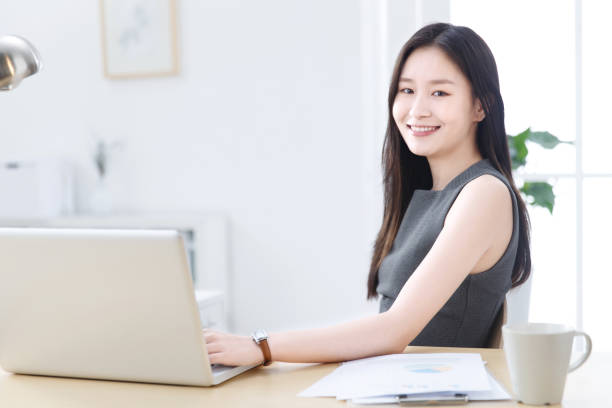 istock Business women in offices 1204172912