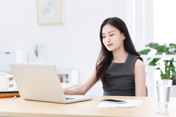 istock Business women in offices 1204183170
