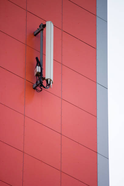 istock 4G anthena on re building wall 1204229265