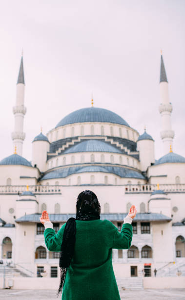istock Praying Muslim Woman 1204276130