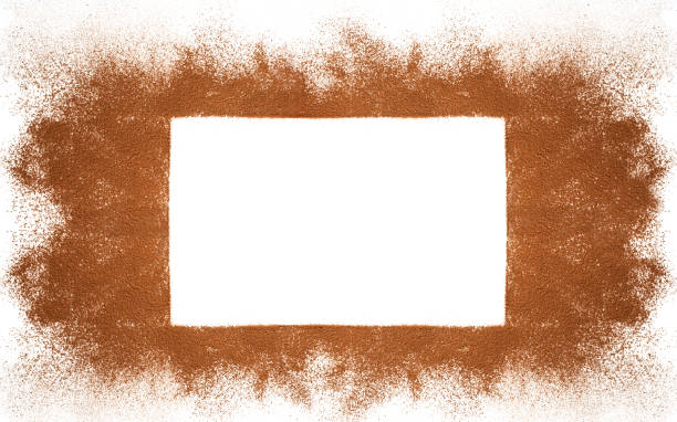 marco rectangular hecho de cacao en polvo aislado sobre fondo blanco con espacio de copia - ground cinnamon fotografías e imágenes de stock