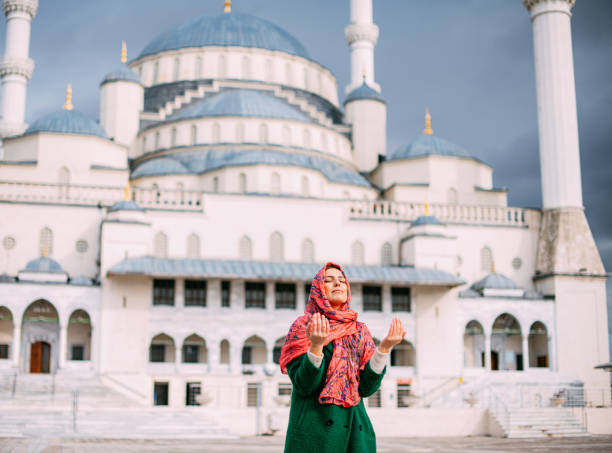 istock Praying Muslim Woman 1204281900