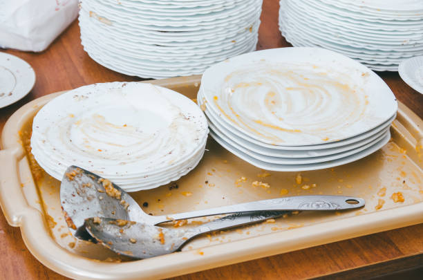 istock set of dirty plates 1204330569