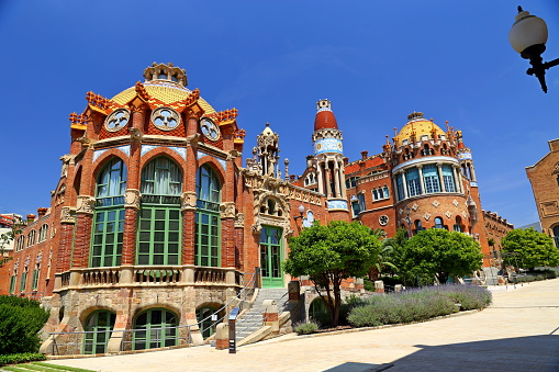 Hospital de la Santa Cruz y San Pablo de la Santa Creu i Sant Pau, Barcelona, España de Lluis Domenech i Montaner en barcelona photo