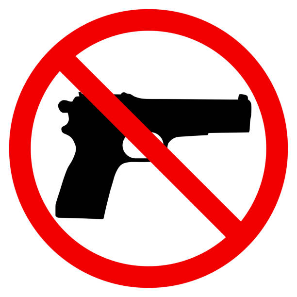 illustrazioni stock, clip art, cartoni animati e icone di tendenza di illustrazione vettoriale del segno di proibizione delle armi - gun