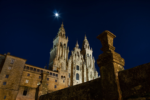 Vista de la Catedral de Santiago de Compostela por la noche photo