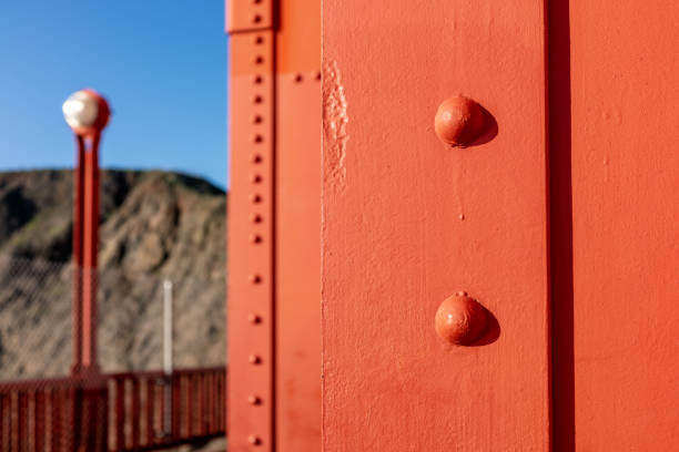 ゴールデンゲートブリッジクローズアップの詳細 - golden gate bridge bridge large san francisco county ストックフォトと画像