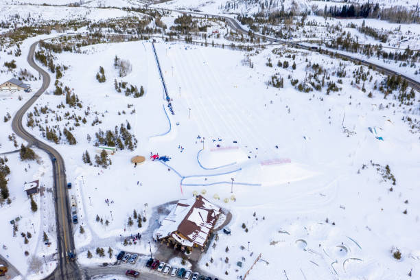 Aerial winter photo on Frisco of people doing outdoor snow recreation Aerial winter photo on Frisco of people doing outdoor snow recreation summit county stock pictures, royalty-free photos & images