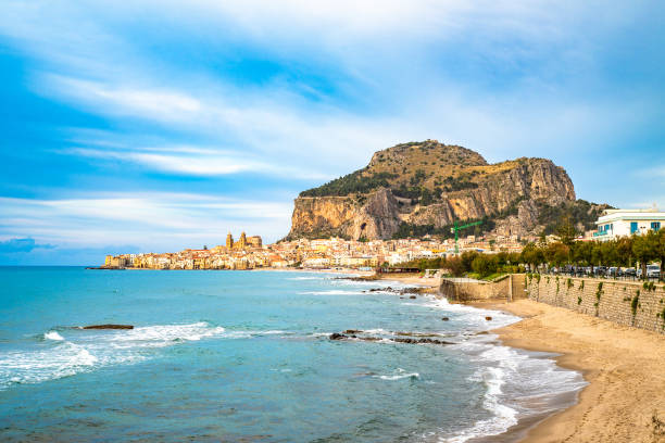 Cefalu, medieval village of Sicily island, Italy Cefalu, medieval village of Sicily island, Italy cefalu stock pictures, royalty-free photos & images