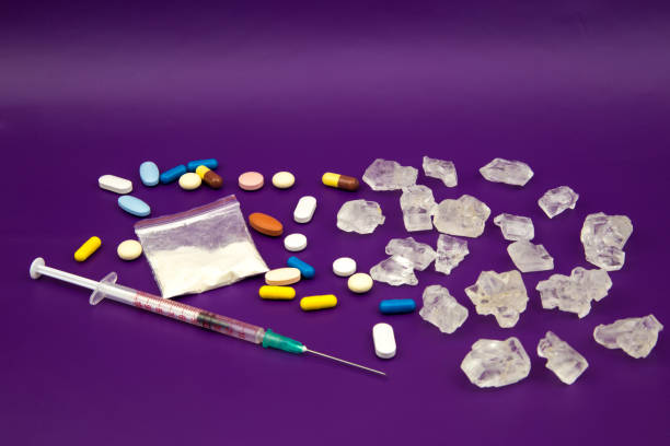 drogas y adicciones - morfina medicamento fotos fotografías e imágenes de stock