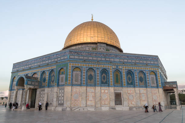 kuppel des felsens - dome of the rock jerusalem israel arch stock-fotos und bilder