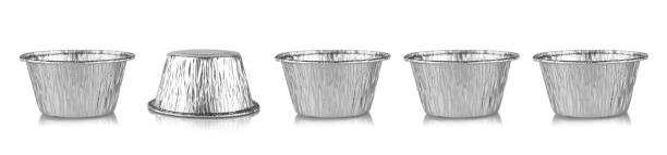 istock TheEmpty Pie and Bread Shiny Aluminium Template in White Isolated Background 1204755071