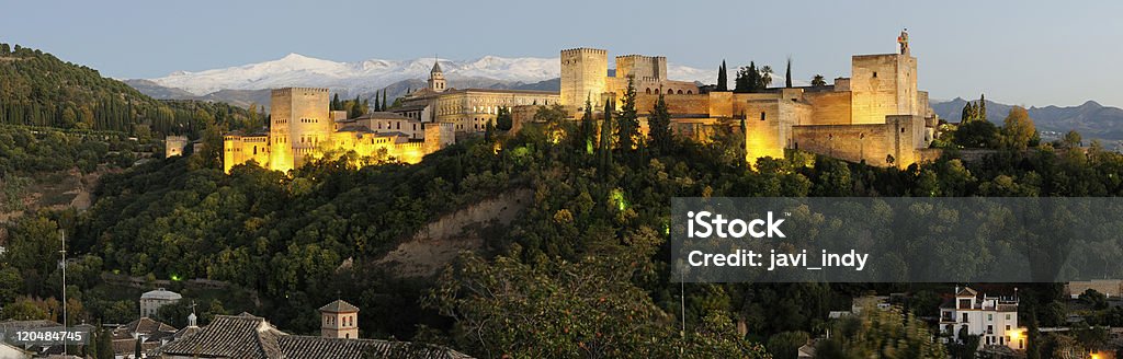 Alhambra und Sierra Nevada in der happy hour - Lizenzfrei Alhambra - Granada Stock-Foto