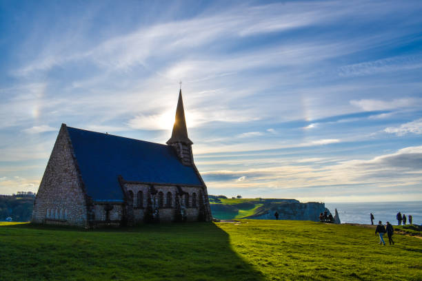 istock Etretat, United Kingdom 1204851942
