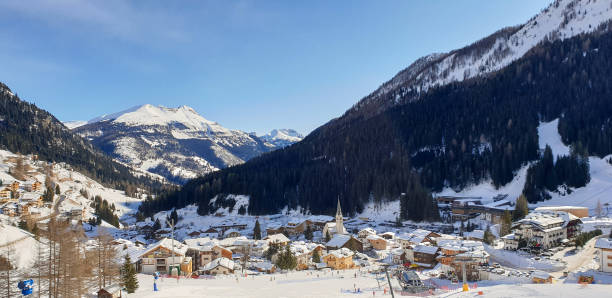 istock Santa Cristina in Val Gardena 1204862614