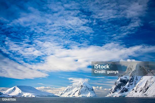 Ośnieżone Góry - zdjęcia stockowe i więcej obrazów Antarktyda - Antarktyda, Badanie, Bez ludzi
