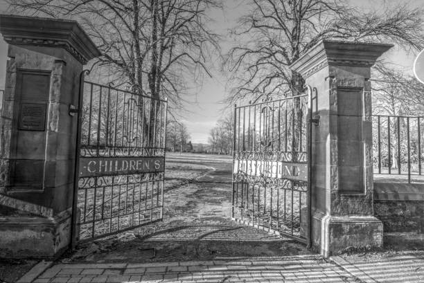 childrens playground - lanarkshire imagens e fotografias de stock