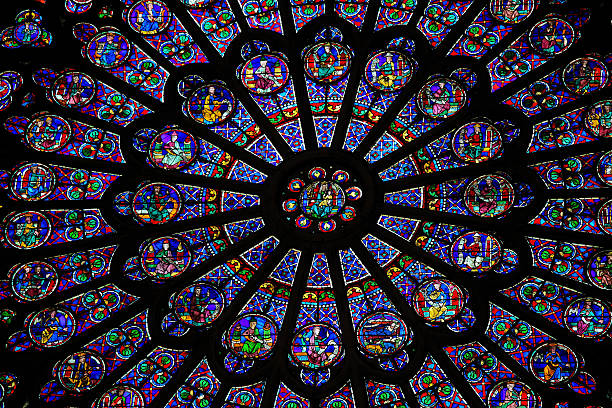 남왕 로즈 창에 아미앵 캐서드럴 - rose window ile de la cite paris france notre dame 뉴스 사진 이미지