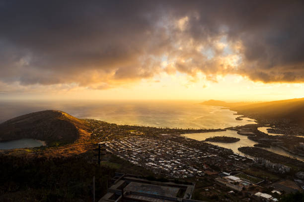 sunset over honolulu - 6646 imagens e fotografias de stock