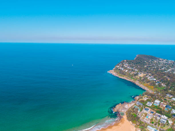 istock Palm Beach shoreline, Sydney, Australia 1204956157