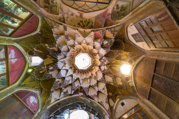 istock Dome in the Bazaar of Kashan, Iran. 1205036876