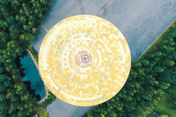 istock Center for long-distance space communications, satellite antenna 1205041682