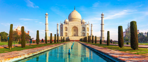 istock Famous Taj Mahal panorama, front view, Agra, India 1205084498