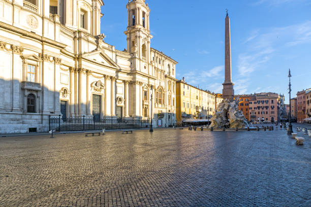 площадь навона в риме - piazza navona ancient old architecture стоковые фото и изображения