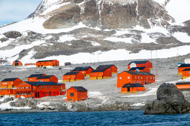 A scenic  view of the Antarctic peninsula with the Argentinian scientific station Esperanza in the background.