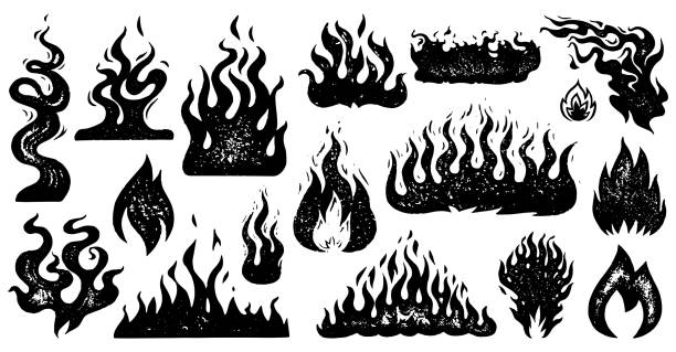 illustrations, cliparts, dessins animés et icônes de ensemble de flamme et de feu dans le modèle de modèle de cru. croquis de feu de joie monochrome gravé à la main. illustration de vecteur pour des affiches, des bannières et le logo - flamme