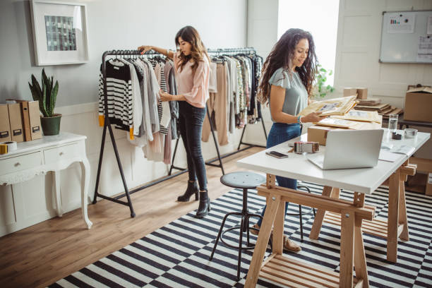 istock Online shopping small business 1205255032
