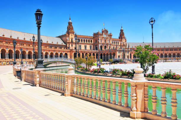 plaza de espana in sevilla, andalusien, spanien. - espaa stock-fotos und bilder