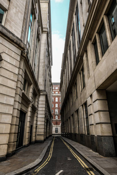 istock Small Alley In London City 1205329714