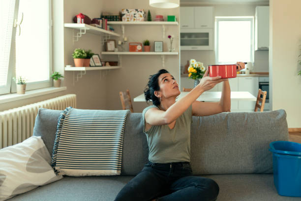 roof leaking - home damage imagens e fotografias de stock