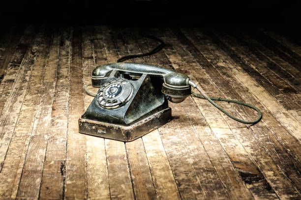 legaal koffie bevestigen Telephone Ring Sound Pictures Stock Photos, Pictures & Royalty-Free Images  - iStock