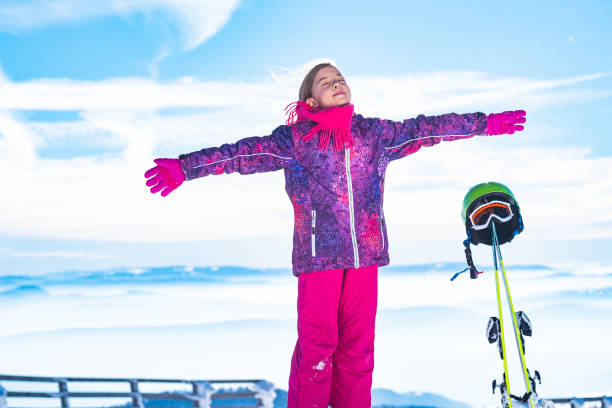 głęboki oddech na górze - skiing winter snow mountain zdjęcia i obrazy z banku zdjęć