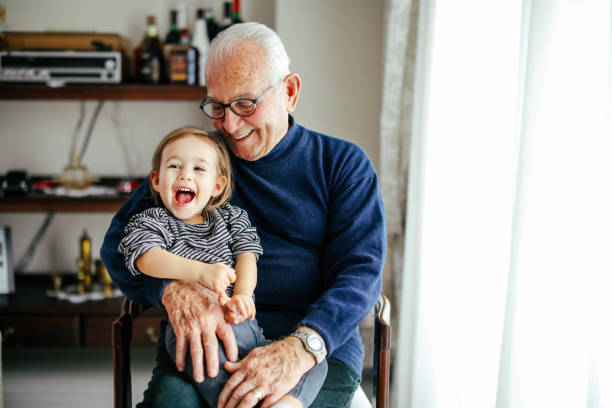 特別な絆を持つ - grandparent with child grandchild ストックフォトと画像