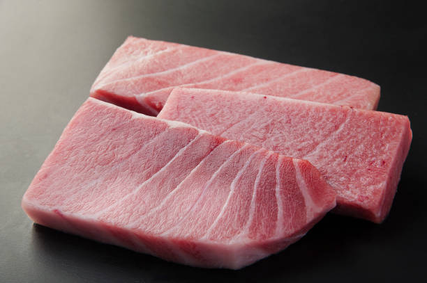 참치 혼마그로토로 - tuna sashimi sea fish 뉴스 사진 이미지