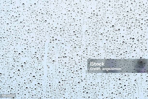 雨ます - しずくのストックフォトや画像を多数ご用意 - しずく, カラー画像, ガラス