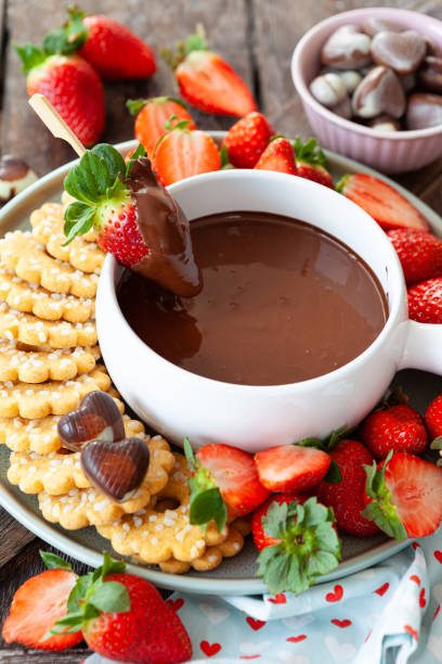 istock Chocolate fondue with fresh strawberries 1205496398