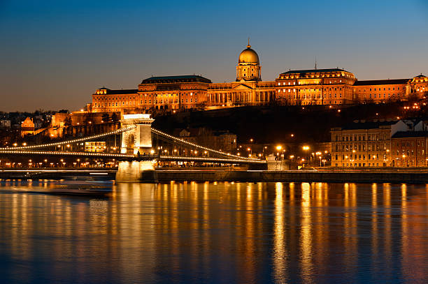 budapest, hongrie - royal palace of buda photos et images de collection