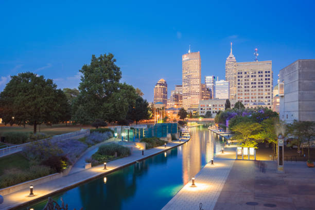 istock Indianapolis downtown in Indiana at sunset 1205583135